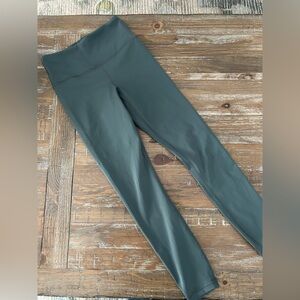 Athleta Elation Train 7/8 leggings